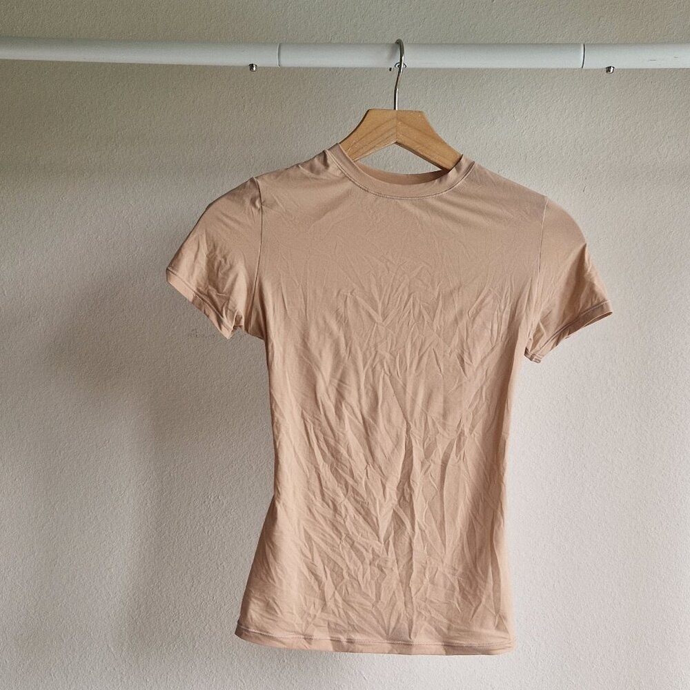 SKIMS - Fits Everybody T-Shirt - Desert Clay